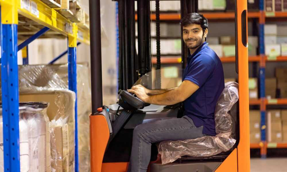 A Comprehensive Checklist for Creating the Perfect Warehouse Equipment List