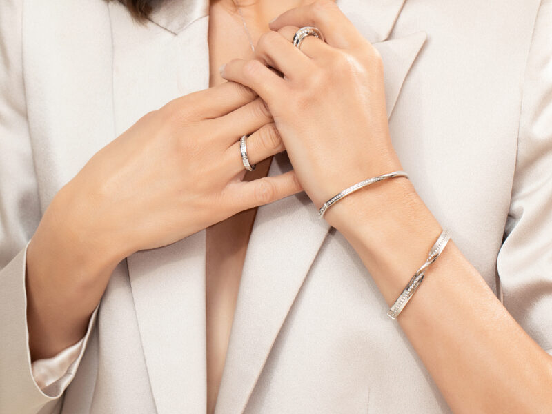 Minimalistic Jewellery for Everyday Office Wear