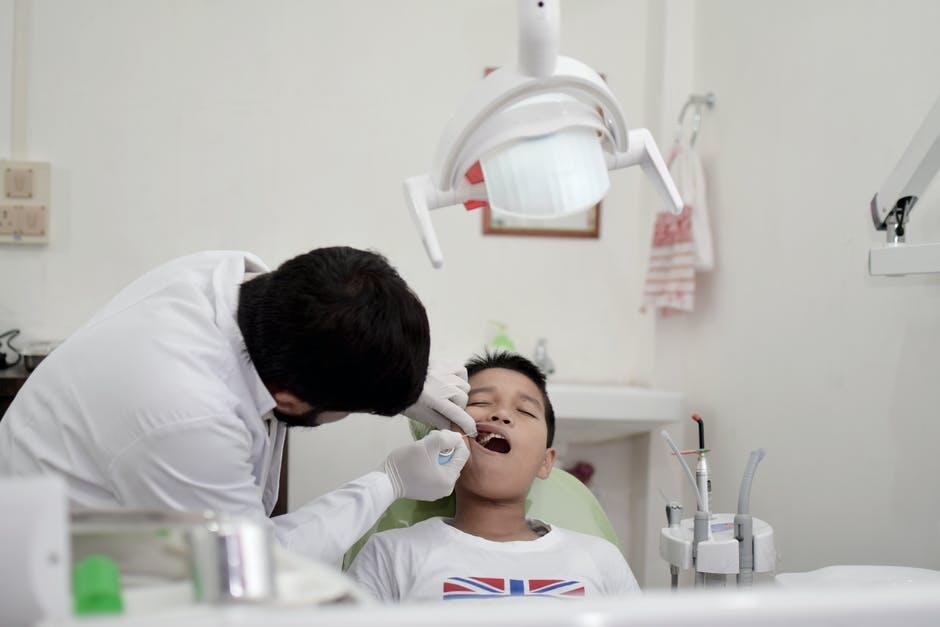 Understanding the Different Types of Sedation for Tooth Extraction