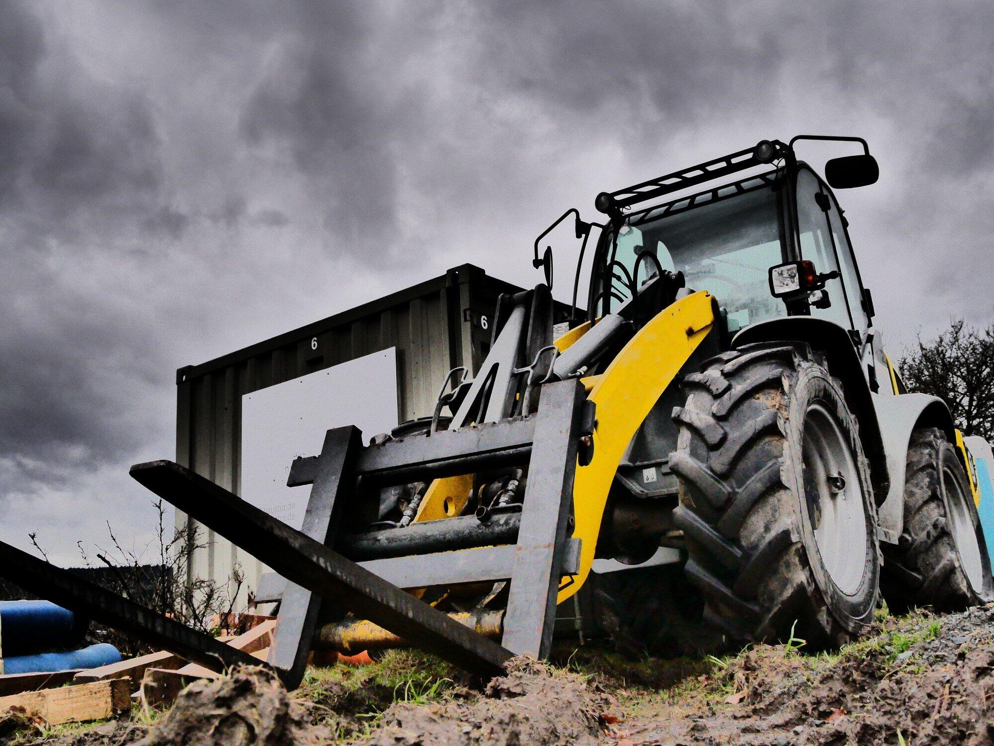 How Different Types of Forklifts Meet Diverse Material Handling Needs