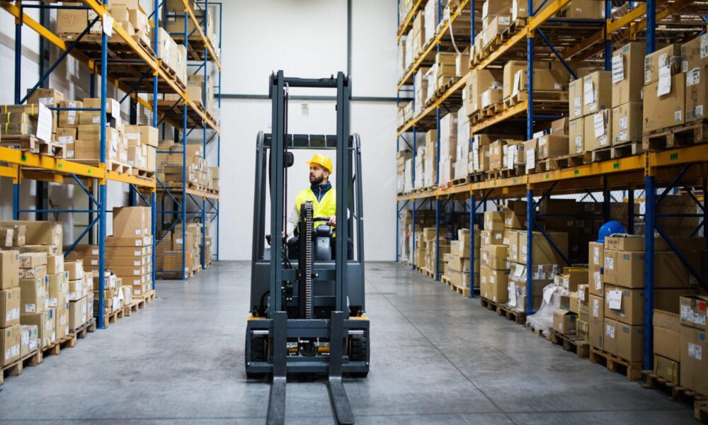 Exploring How IT Infrastructure Downtime Can Affect Warehouse Operations