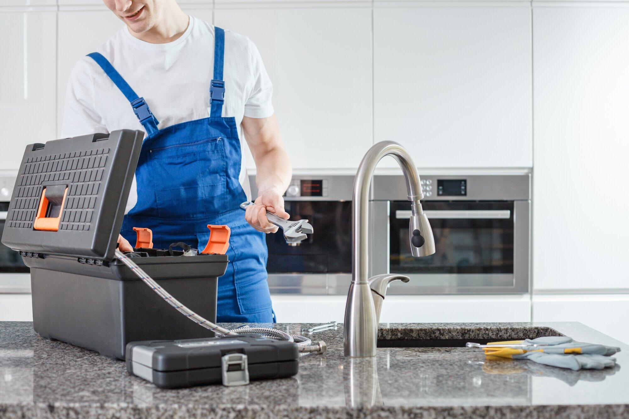 4 Essential Questions to Ask Your Plumbing Contractor Before Hiring Them