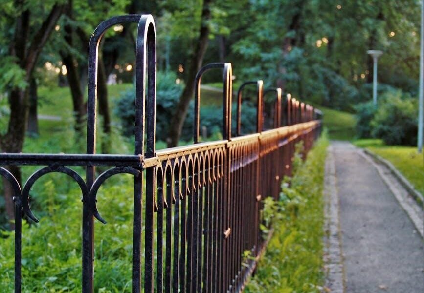 Why Aluminum Fence Gates Are the Perfect Choice for Your Home