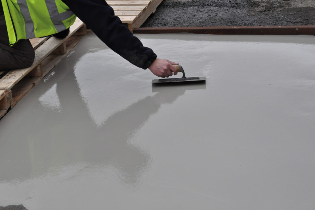 How to Achieve Perfect Floor Leveling with Cement Screed