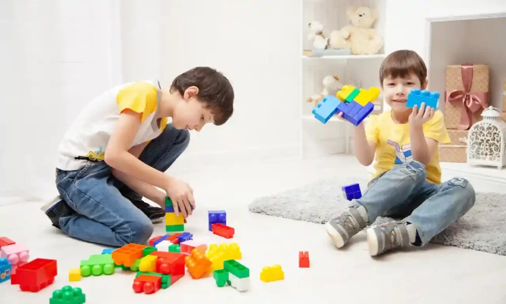 The 4 Benefits of Interactive Play for Every Small Child and Teenager