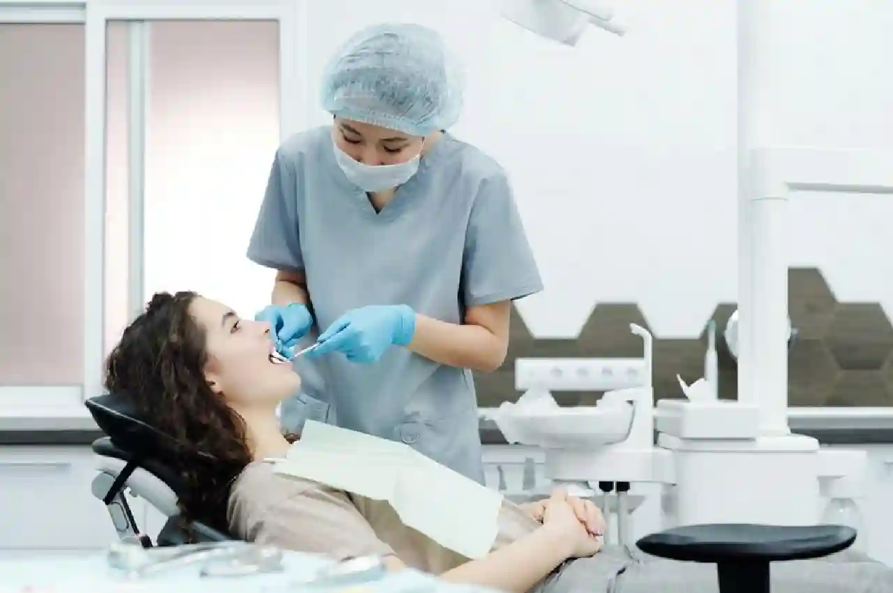 The Role of Emergency Tooth Extraction in Maintaining Oral Health