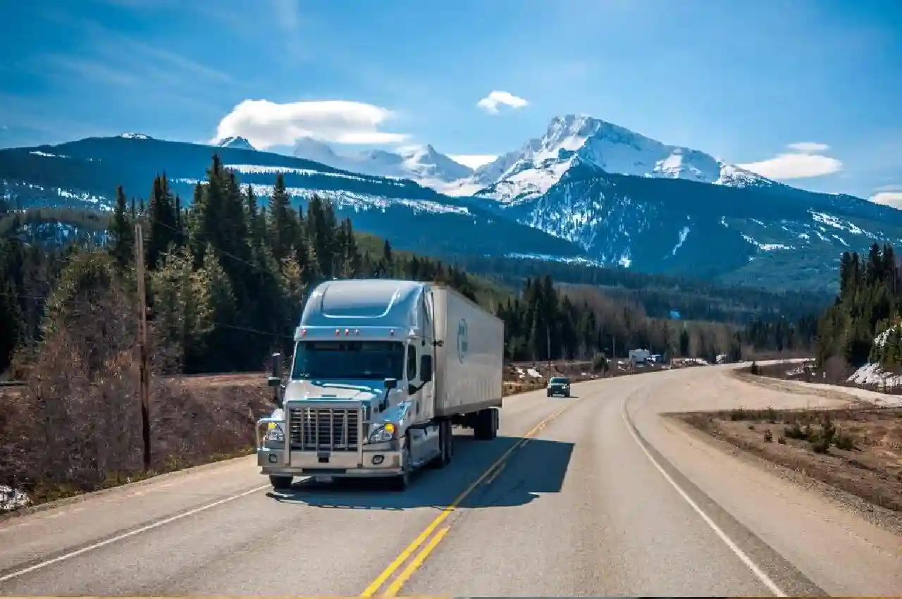 7 Benefits of Using Fuel Delivery for Your Reefer Refrigerated Trailer