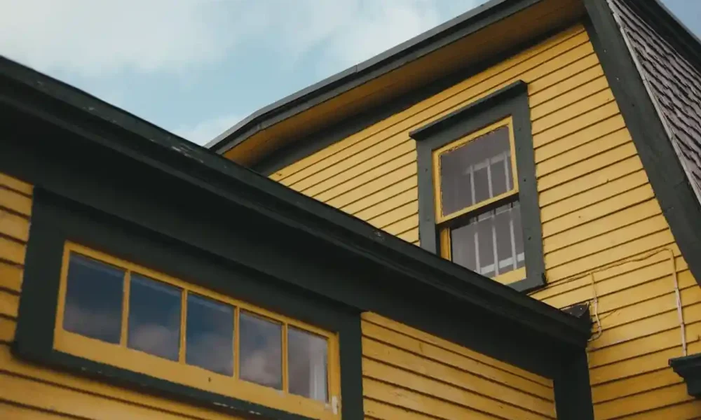 The 4 Benefits of Installing Durable and Energy-Efficient Roof Siding