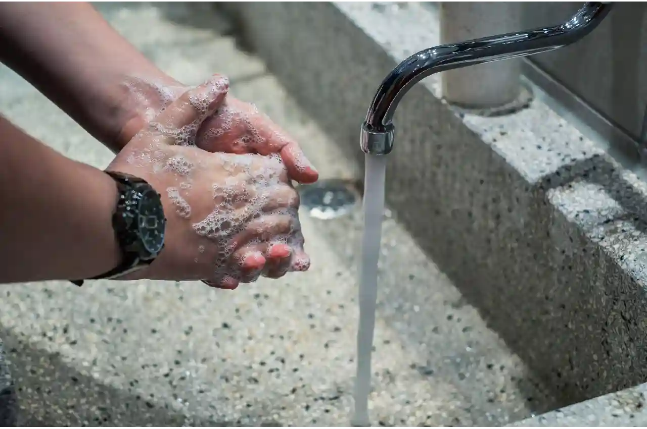 The Dos and Don'ts of Using Hand Cleaners