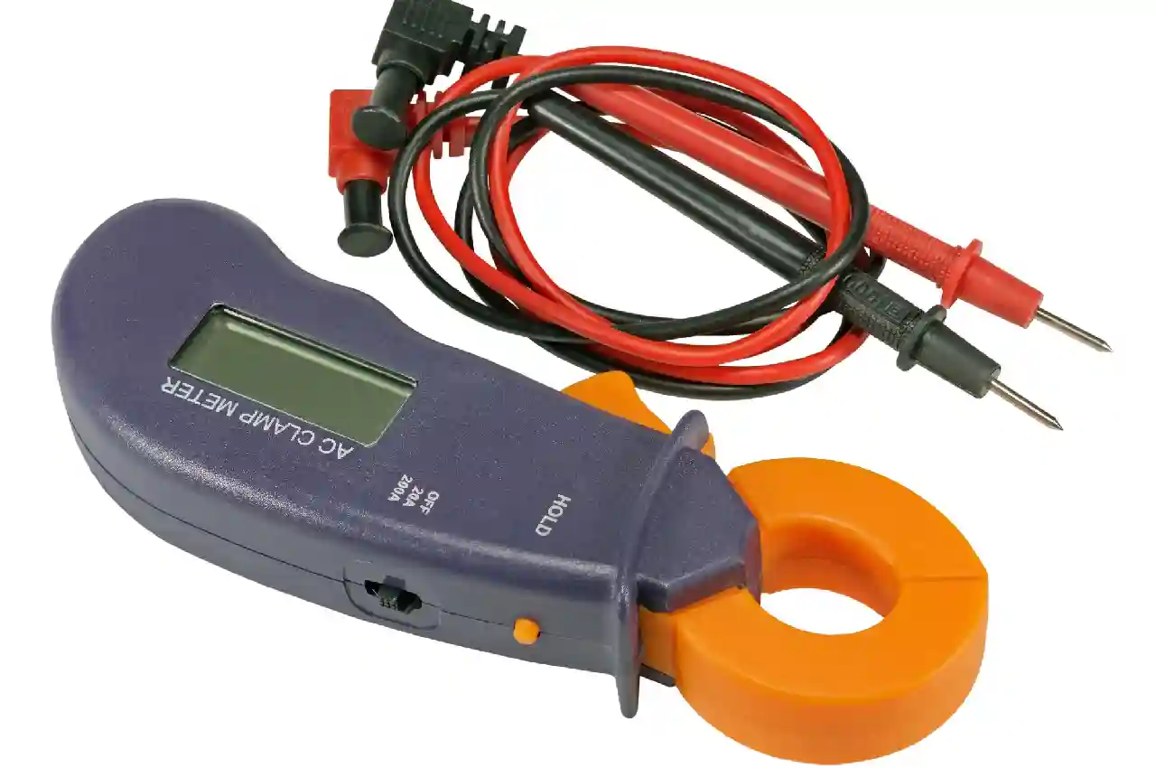 The Benefits of Using Clamp Meters in Electrical Work