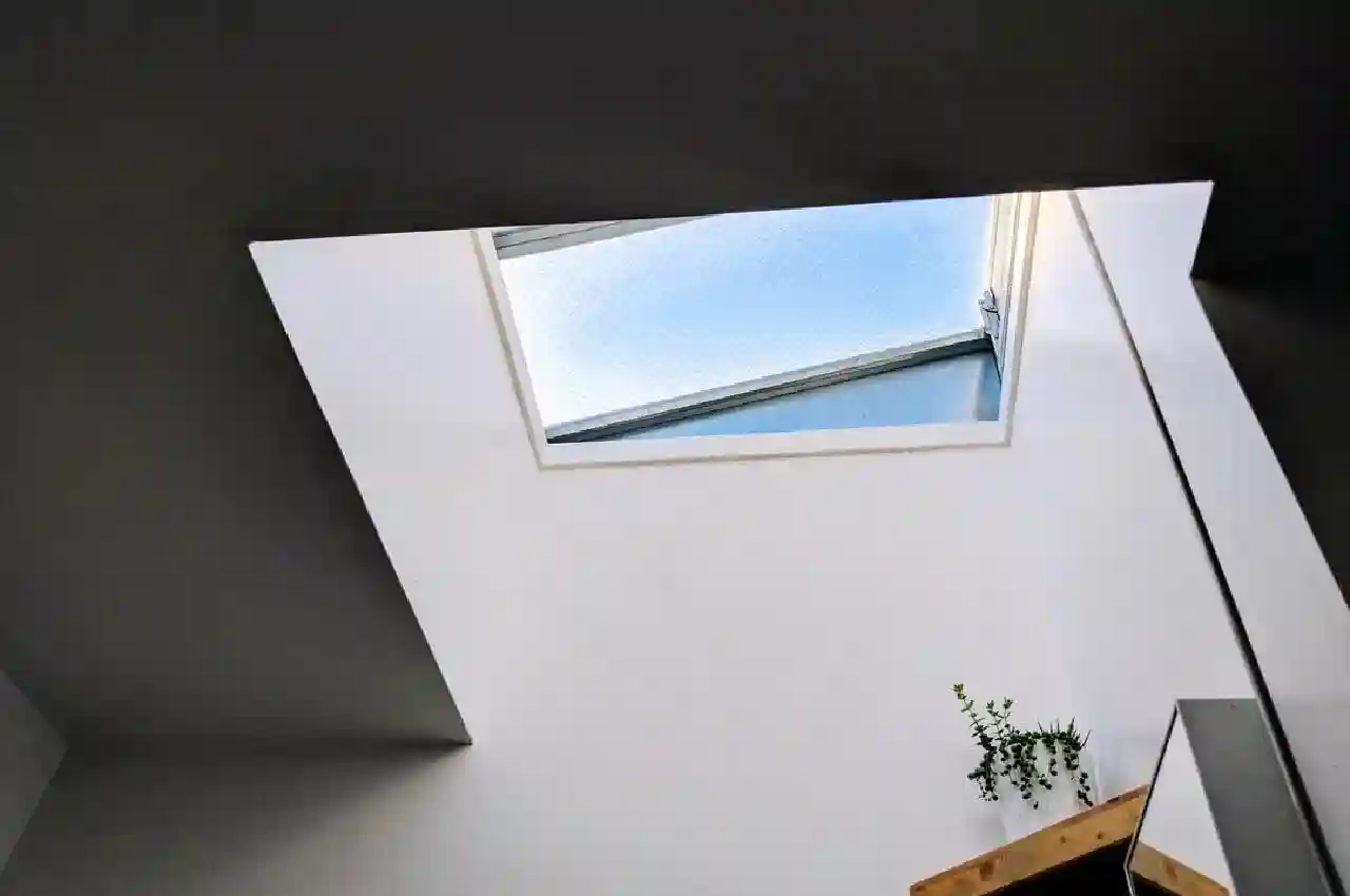 Common Mistakes to Avoid During Skylight Installation & Replacement